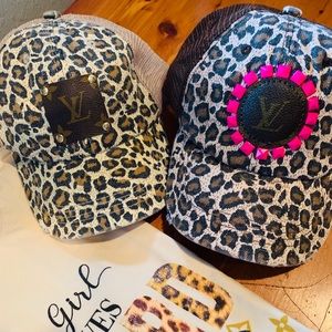 PINK STONE Leopard Patch cap